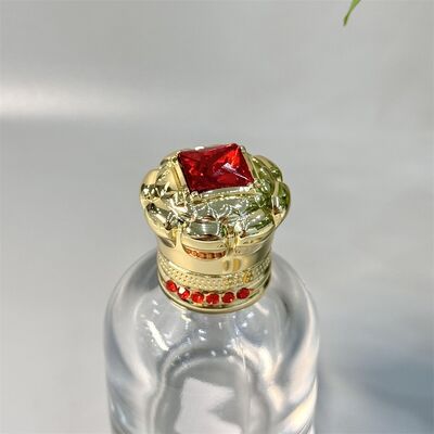 Αγορά Factory Crystal Zinc Alloy Metal Perfume Bottle Cap PP Plastic Crown Types Perfume Bottle Lid for Convenient Packaging online manufacture