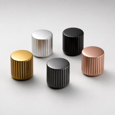 Σημερινός ελαφρύς κύλινδρος Zamac Perfume Cap Πολυχρωματικό μεταλλικό καπάκι μπουκάλια αρώματος Custom Logo Για 15mm FEA λαιμό